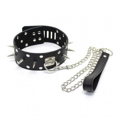 Collar with Spikes and Chain