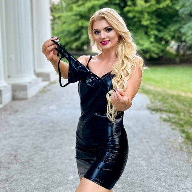 Violetta - rochita sexy mini neagra cu tanga